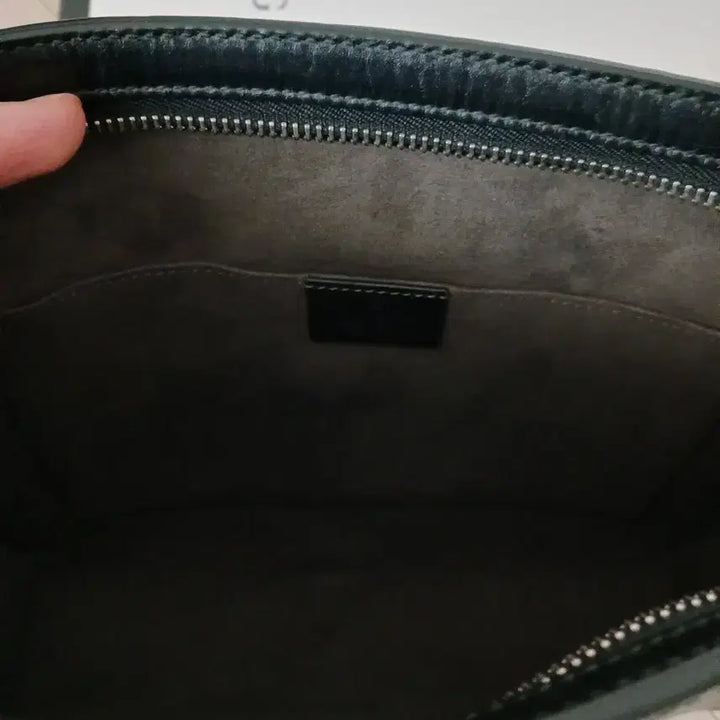 [BUNJANG] Gucci Clutch Bag / 구찌 GG엠보 클러치백