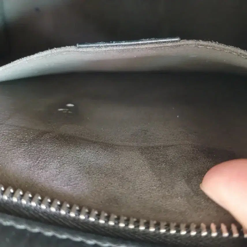 [BUNJANG] Gucci Clutch Bag / 구찌 GG엠보 클러치백