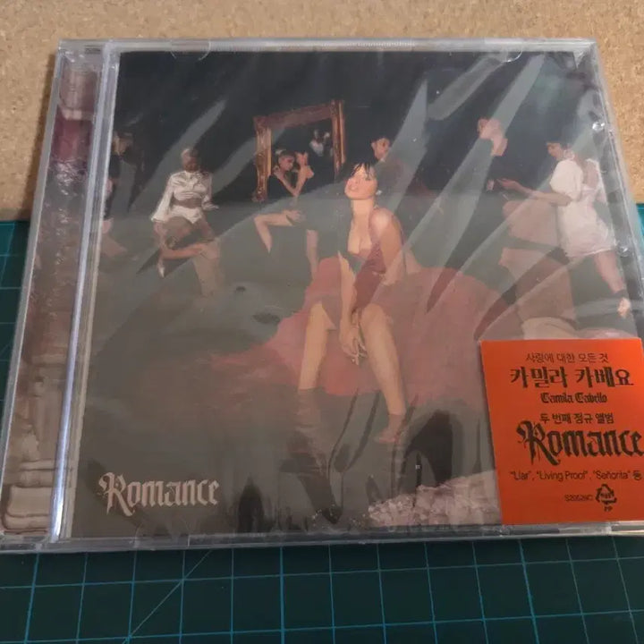 [BUNJANG] Camila Cabello Romance Album + Poster / (미개봉)카밀라 카베요 Romance [앨범 +포스터]