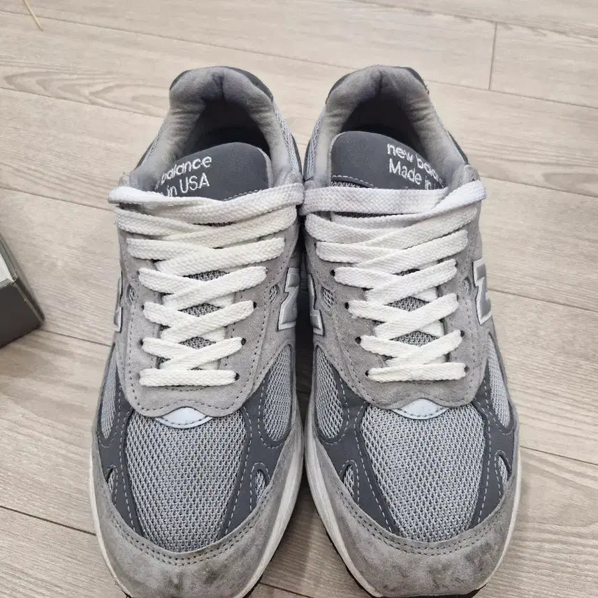 [BUNJANG] New Balance 993 Sneakers / [255]뉴발란스 993