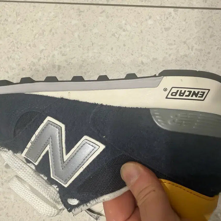 [SOLD OUT] 뉴발란스 1300 X ALD 에메레온도르