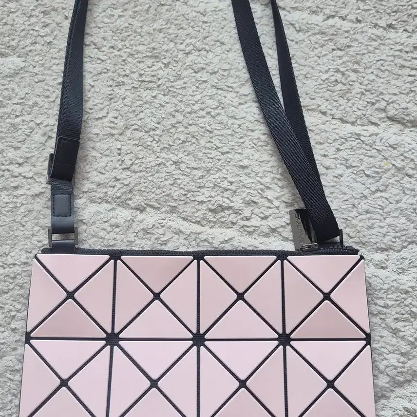 [BUNJANG] Bao Bao Issey Miyake Lucent Reversible Crossbody Bag / 바오바오 이세이미야케 루센트 양면 크로스바디백