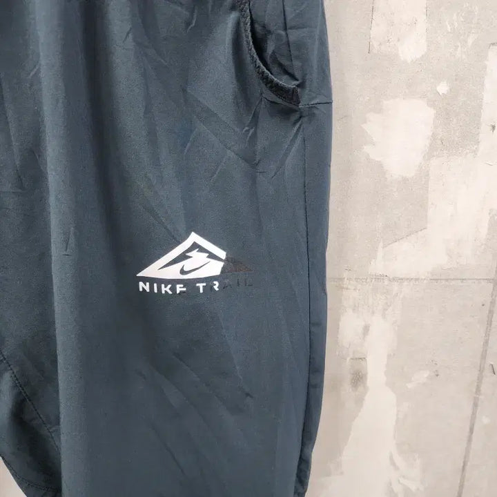 [SOLD OUT] (L)나이키 남성 드라이핏 트레일 러닝 팬츠/33/상태우수