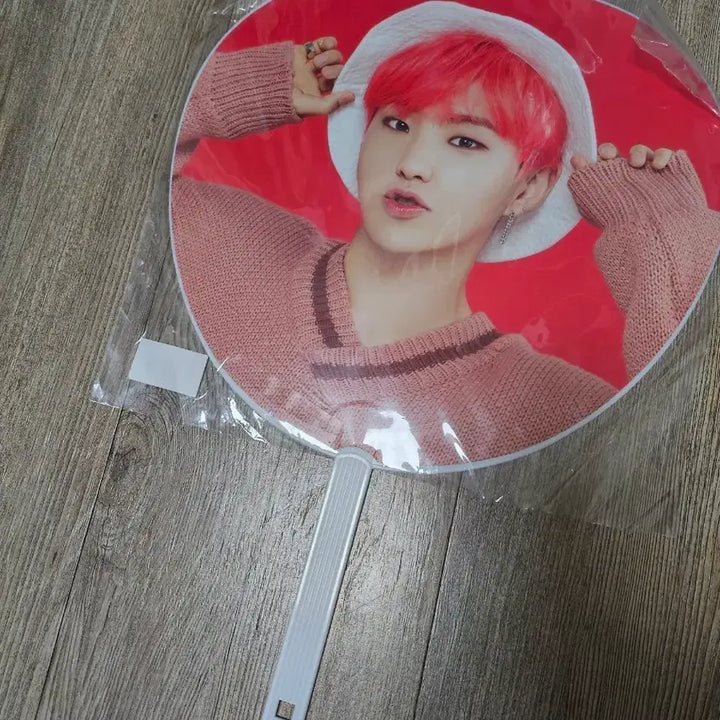 [BUNJANG] Seventeen Hoshi Uchiwa Official Goods / 세븐틴 호시 우치와 (빨치와)