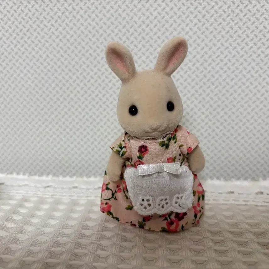 [BUNJANG] Sylvanian Families Milk Rabbit Mother Rabbit / 실바니안 밀크토끼 엄마토끼