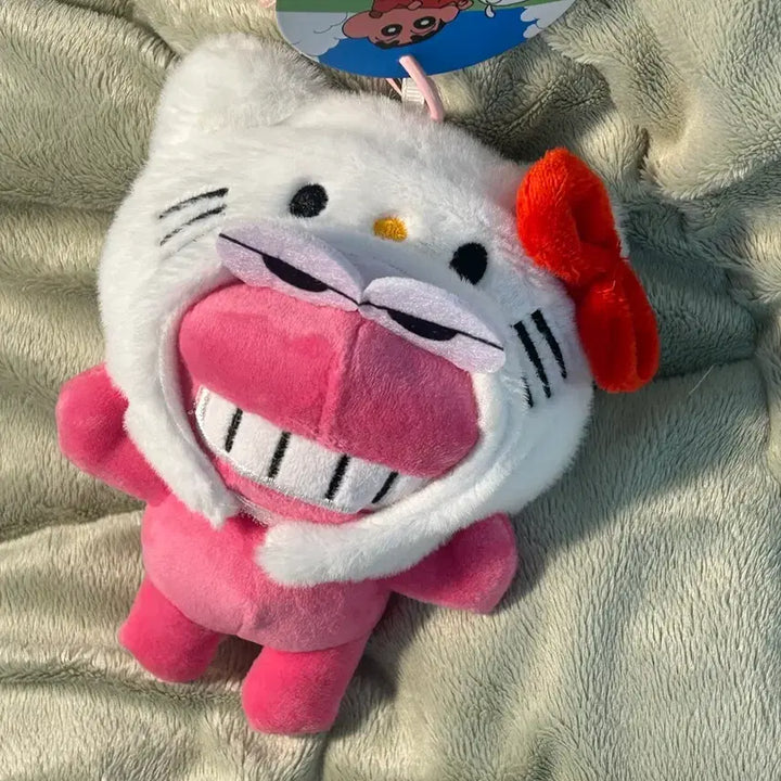 [BUNJANG] Crayon Shin-chan Wanayama-san x Hello Kitty Collaboration Plush Keychain (2-Way) / 택0,새상품) 짱구 와니야마상 헬로키티 콜라보 인형 키링(2way)