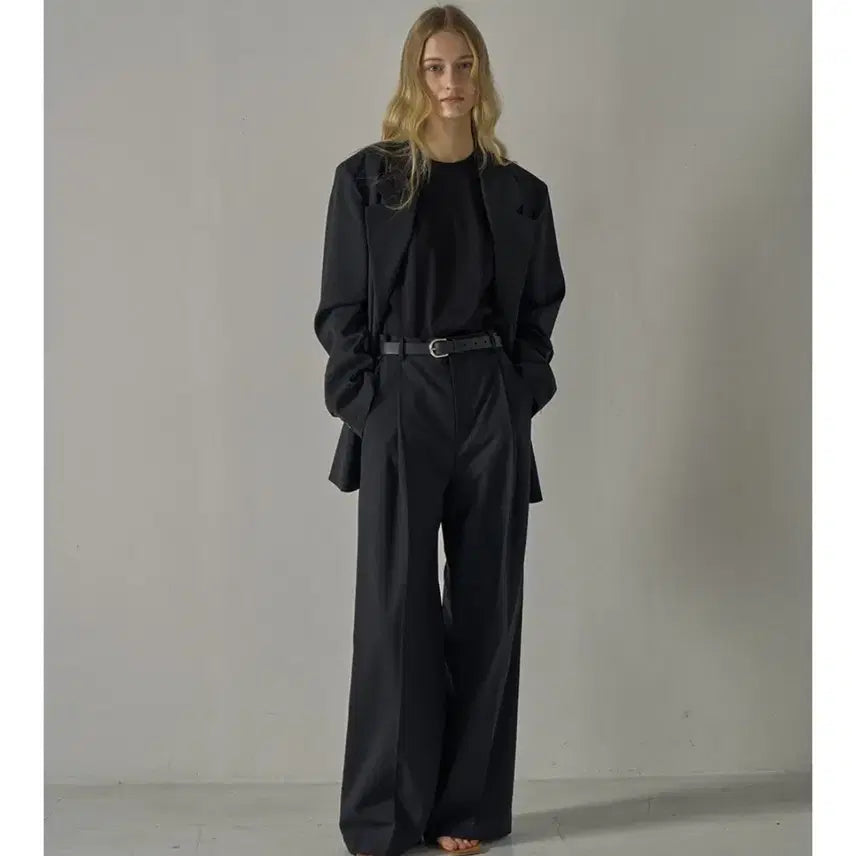 [BUNJANG] Facade Pattern Summer Wool Wide Pants / 파사드패턴 썸머울 와이드 팬츠