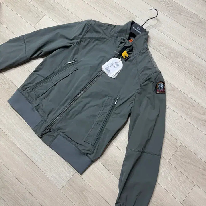 [SOLD OUT] [새상품] 파라점퍼스 셀시우스 자켓 M 아이언