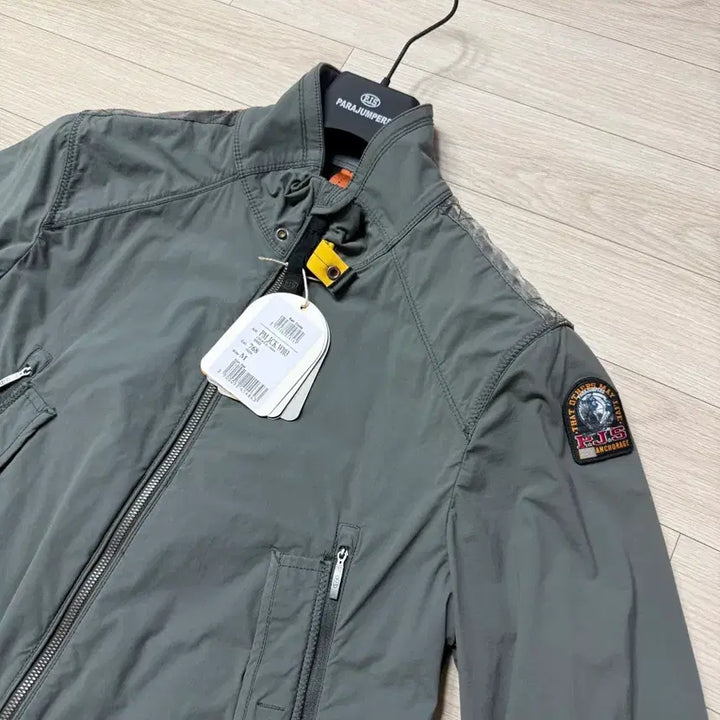 [SOLD OUT] [새상품] 파라점퍼스 셀시우스 자켓 M 아이언