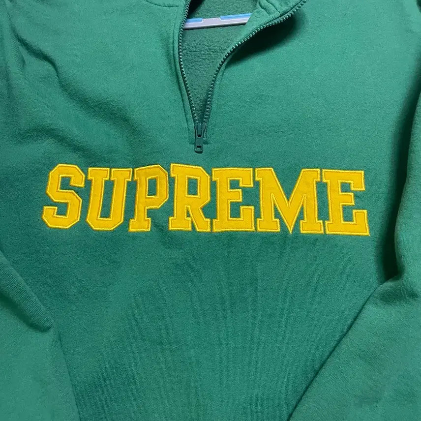 [BUNJANG] Supreme Collegiate Half Zip Pullover - 24FW / 슈프림 컬리지에이트 하프 집 풀오버 라이트 파인 - 24FW