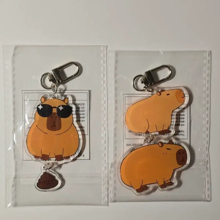 [BUNJANG] Everland Capybara Acrylic Keyring (Bundle Set) / (새상품)에버랜드 카피바라 아크릴 키링 2개