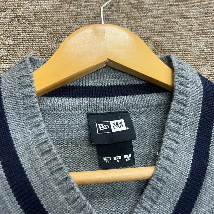 [BUNJANG] New Era LA Dodgers Knit Vest Gray / 뉴에라 LA 다저스 니트 조끼 90 그레이
