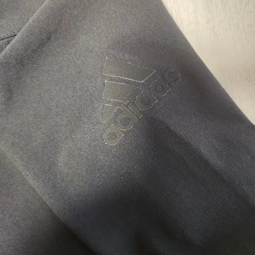 [SOLD OUT] 아디다스 경량 우븐 바람막이 집업 FL1507 씨티 풀 집 우븐 후디 C