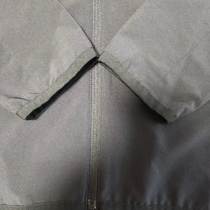 [SOLD OUT] 아디다스 경량 우븐 바람막이 집업 FL1507 씨티 풀 집 우븐 후디 C