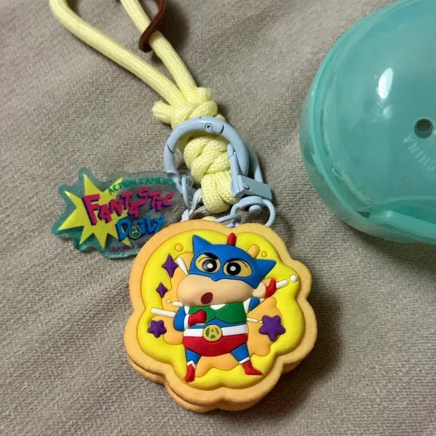 [BUNJANG] Crayon Shin-chan Action Mask Sand Cookie Gacha Keyring / 샌드쿠키 짱쿠키링 가챠 액션가면 짱구
