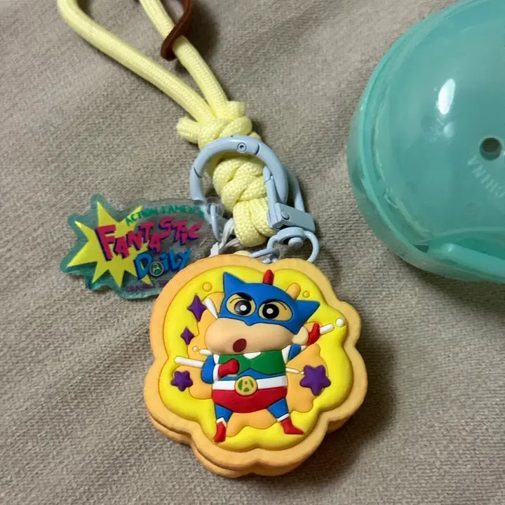 [BUNJANG] Crayon Shin-chan Action Mask Sand Cookie Gacha Keyring / 샌드쿠키 짱쿠키링 가챠 액션가면 짱구