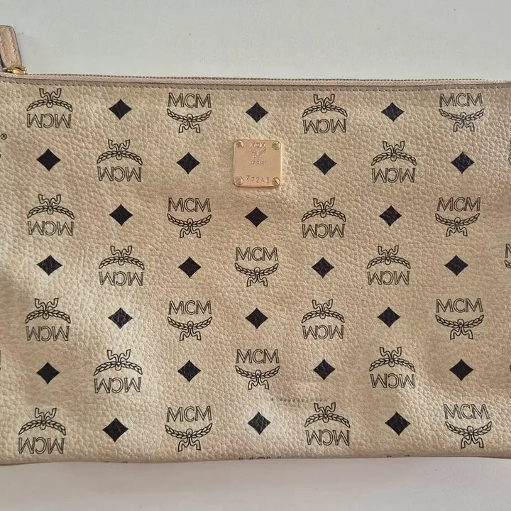 [BUNJANG] MCM Clutch / MCM 클러치