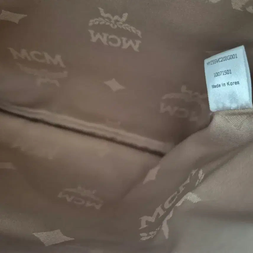 [BUNJANG] MCM Clutch / MCM 클러치