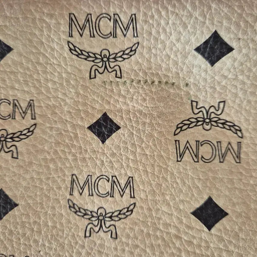 [BUNJANG] MCM Clutch / MCM 클러치