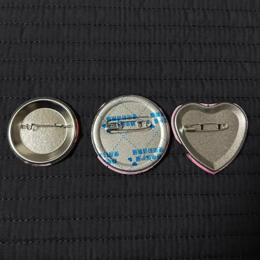[BUNJANG] Weeekly Lua Pin Badge Bundle Set / 루아 핀뱃지 핀퍼튼 3종 일괄