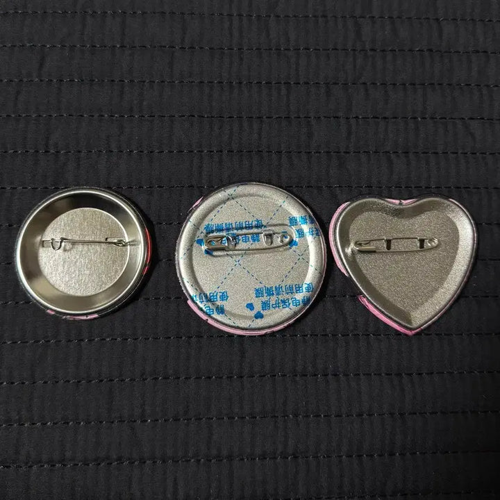[BUNJANG] Weeekly Lua Pin Badge Bundle Set / 루아 핀뱃지 핀퍼튼 3종 일괄