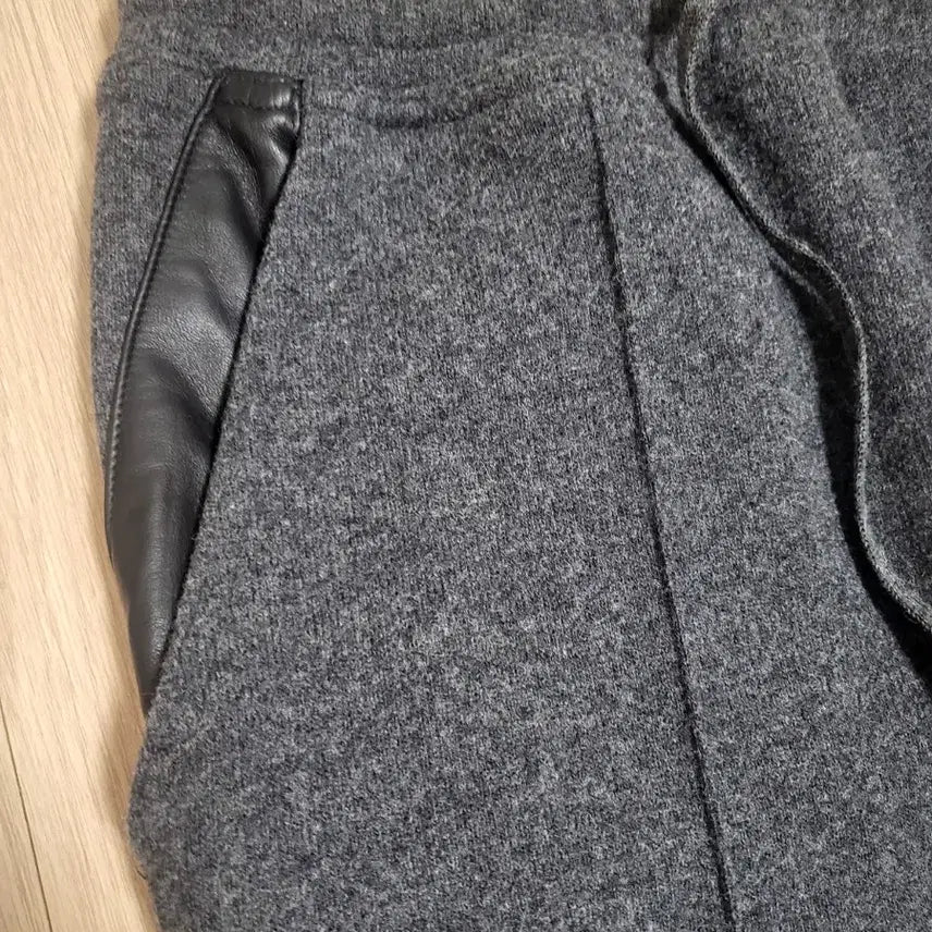 [BUNJANG] Hans Style Toez Italian Wool Training Pants / 한스스타일 toez 바지 이태리울 츄리닝