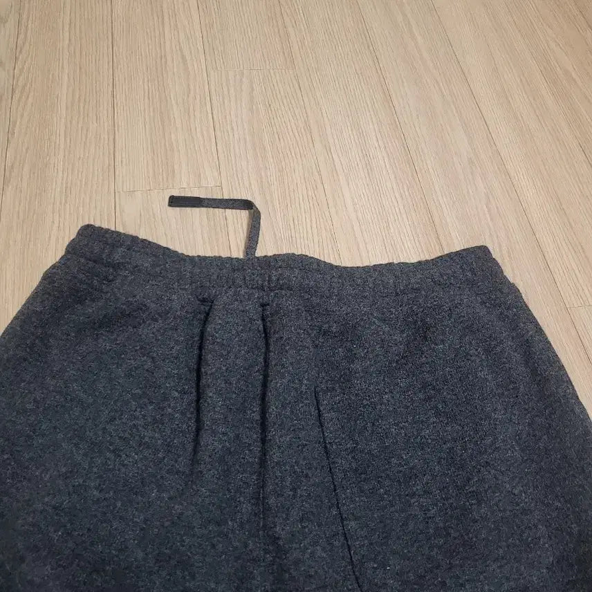 [BUNJANG] Hans Style Toez Italian Wool Training Pants / 한스스타일 toez 바지 이태리울 츄리닝