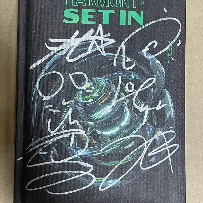 [BUNJANG] P1Harmony Harmony: Set In Signed Album / 피원하모니 P1Harmony Harmony: Set In 친필 싸인 앨범