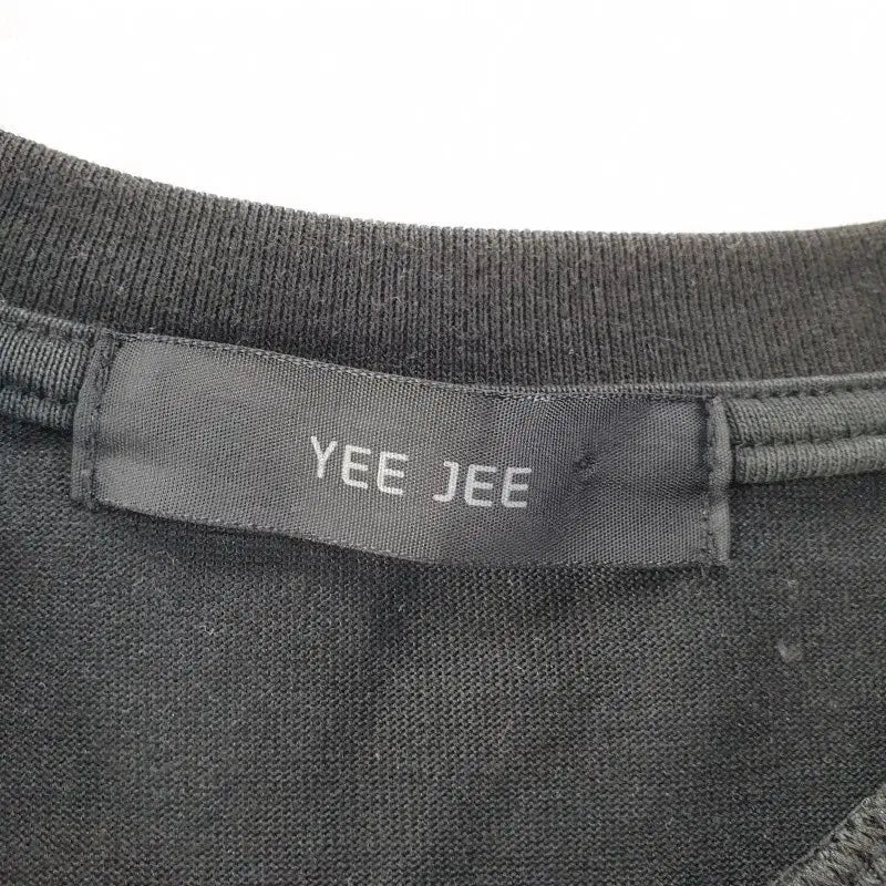 [BUNJANG] FREE Black Short Sleeve T-shirt / 여FREE 블랙 반팔티 M6215