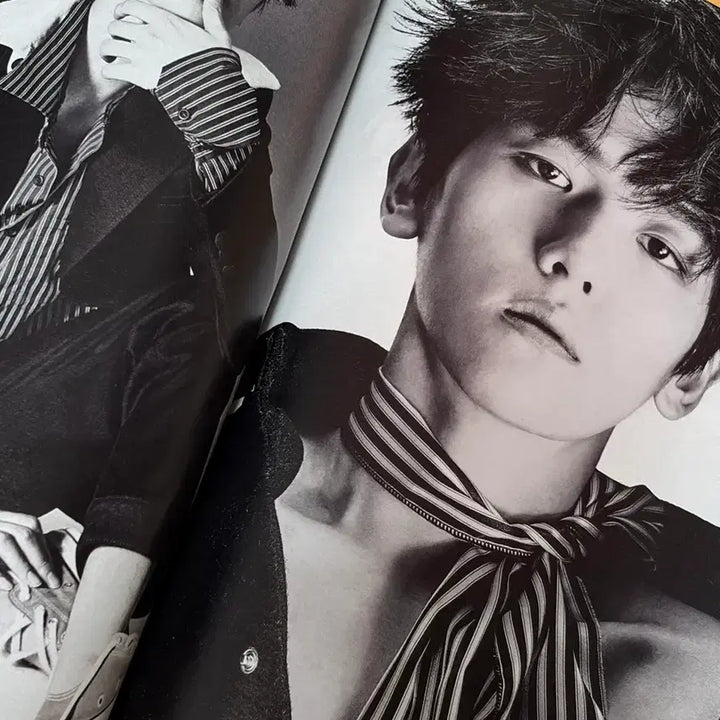 [BUNJANG] Baekhyun Elle + W Magazine Bundle Set / 백현 엘르+W 화보집