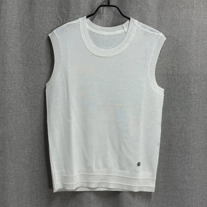 [BUNJANG] Sisley Round Neck Sleeveless Knit Vest / [66] 25ss 시슬리 sisley 라운드 조끼니트 여름 베스트