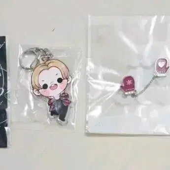 [BUNJANG] XIA Junsu Keyring &amp; Badge Bundle Set / 김준수 키링 뱃지 일괄 데스노트 시아준수