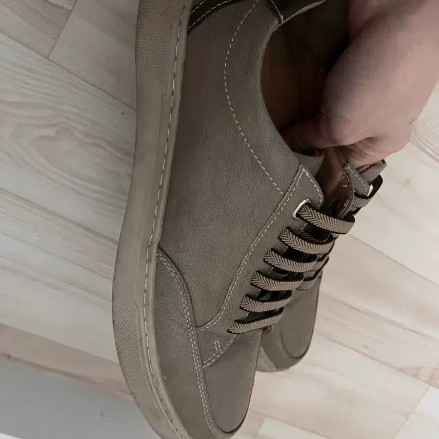 [BUNJANG] Mook Beige Leather Sneakers (260mm) / Mook 무크 베이지 가죽 스니커즈_260mm