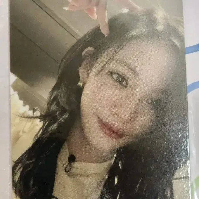 [BUNJANG] fromis_9 Lee Chaeyoung Mwave Photocard / 프로미스나인 이채영 엠웨이브 포토카드