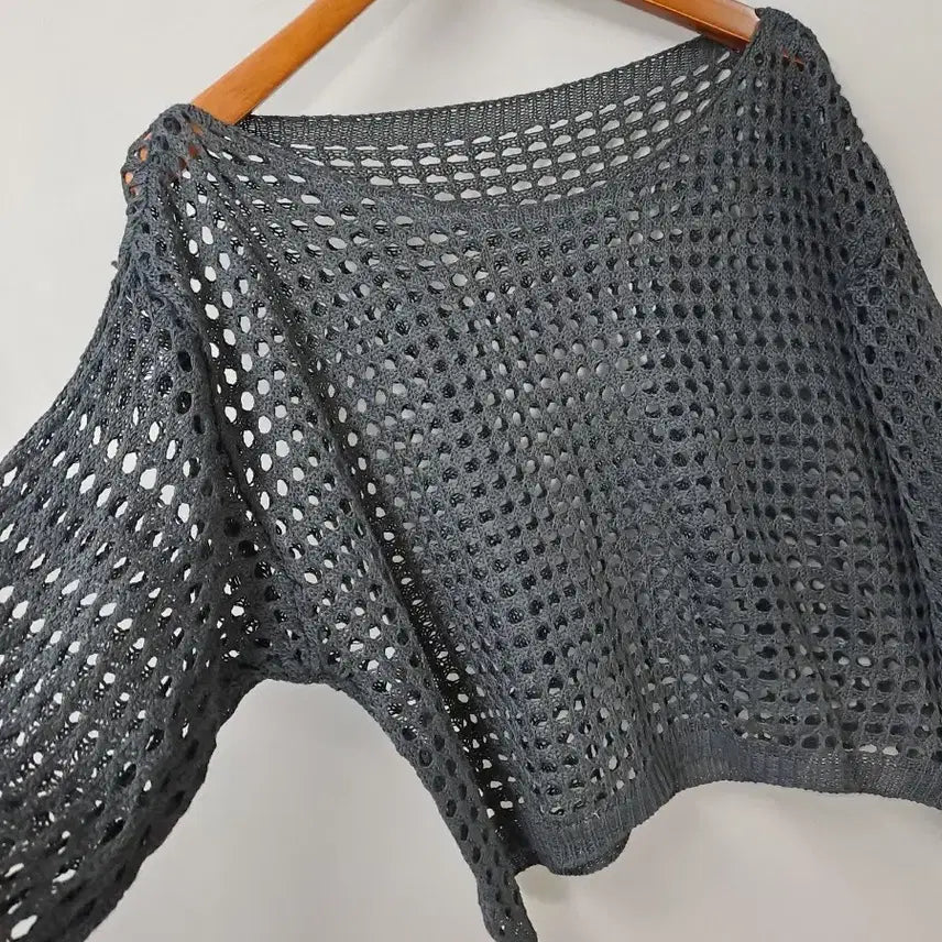 [BUNJANG] Black Cropped Mesh Knit Top / 블랙 크롭 망시 니트
