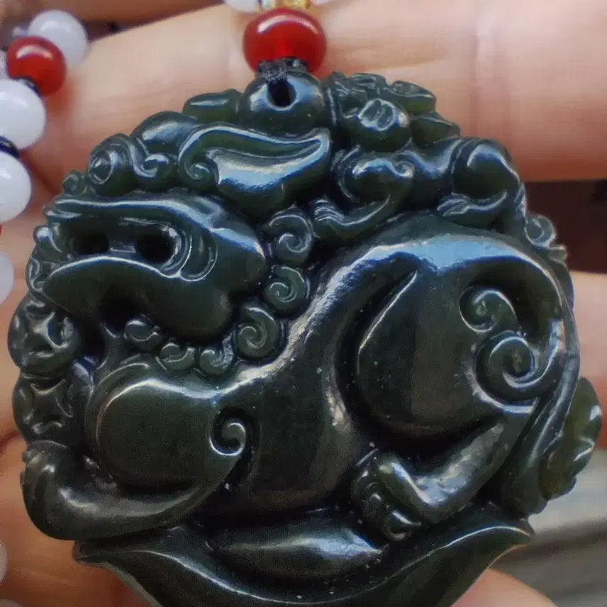 [BUNJANG] Jade Carved Pendant of Qilin / 옥조각품 메달