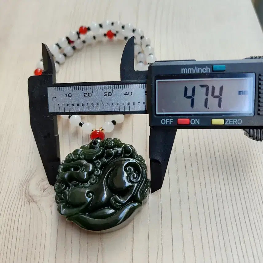 [BUNJANG] Jade Carved Pendant of Qilin / 옥조각품 메달