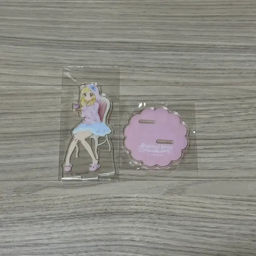 [BUNJANG] Aikatsu Ichigo Akari Acrylic Stand (Unsealed) / 아이엠스타 이치고, 아카리 아크릴 스탠드 미개봉