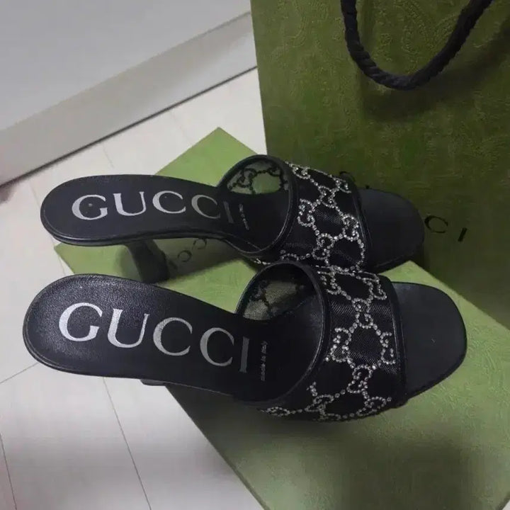 [BUNJANG] Gucci Slippers (New) - Size 250 / 구찌 슬리퍼 풀박스 새상품