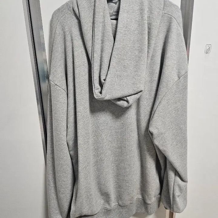 [BUNJANG] Escape Room Hoodies Large Size / 이스케이프룸  후드티 논기모 라지
