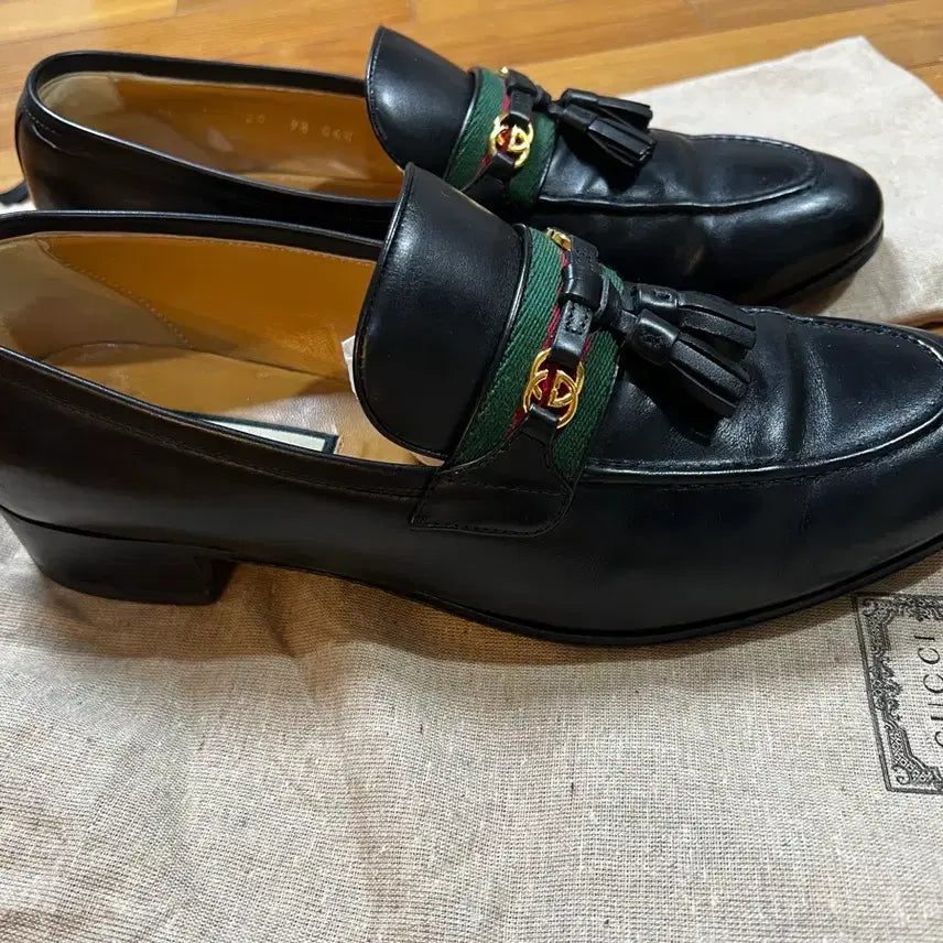 [SOLD OUT] 구찌 홀스래빗 테슬로퍼 9 1/2 280mm