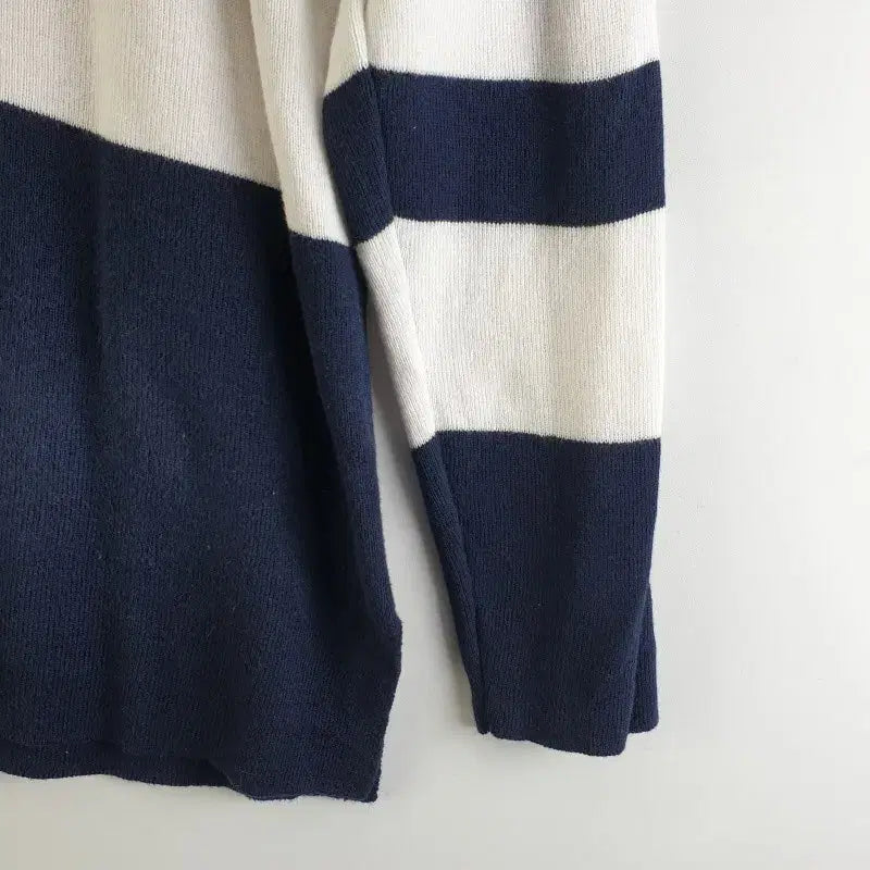 [BUNJANG] Generic Navy Knit Sweater / 여85 네이비 배색 니트 M6230