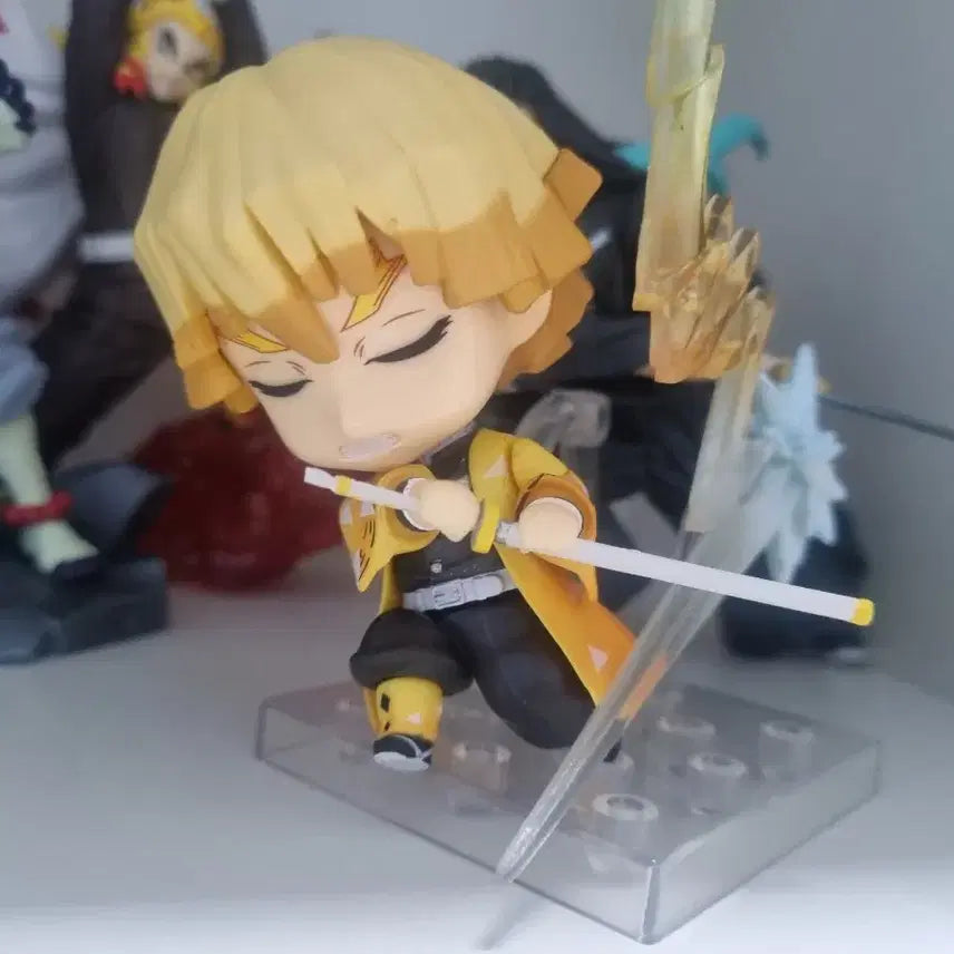 [BUNJANG] Zenitsu Nendoroid Figure / 젠이츠 넨도 로이드