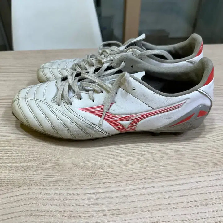 [BUNJANG] Mizuno Morelia Neo IV Pro AG Soccer Cleats (Size 255) / 255 미즈노 모렐리아 네오4 프로 AG 축구화 판매