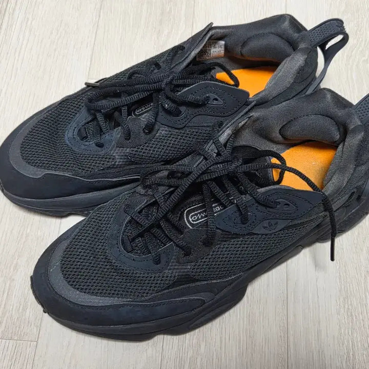 [BUNJANG] Adidas OZWEEGO Shoes (Black) 280 / 아디다스 OZWEEGO Shoes 오즈위고 280