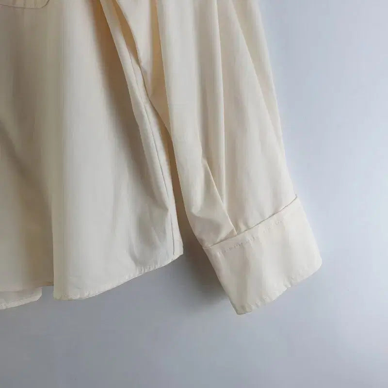 [BUNJANG] The Edge Free Beige Blouse Shirt / 더엣지 여FREE 블라우스 셔츠 베이지 M6219