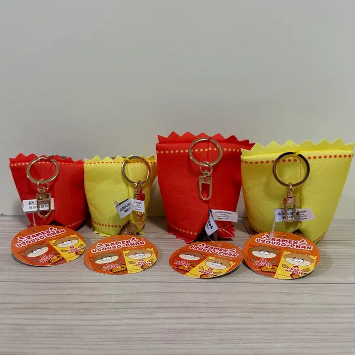 [BUNJANG] Uso Uso Chan Ramen Doll Keychain 4-Piece Bundle Set / [일괄] 라면 우소우소짱 인형 키링 4종 세트