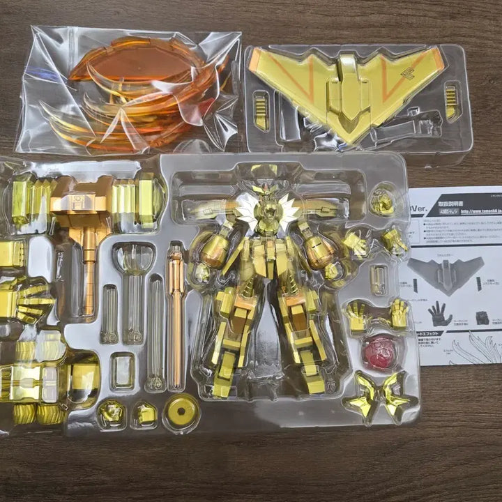 [BUNJANG] Super Robot Chogokin GaoGaiGar Gold of Justice Version Action Figure / 슈로초 가오가이가 금색의 파괴신 버전 판매합니다.
