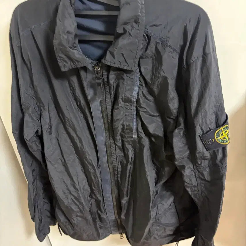 [SOLD OUT] 스톤아일랜드 나일론메탈 블랙 L