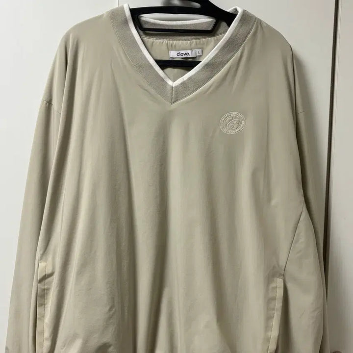 [BUNJANG] clove V-Neck Pullover T-Shirt Beige / clove클로브 V넥 풀오버 티셔츠 베이지